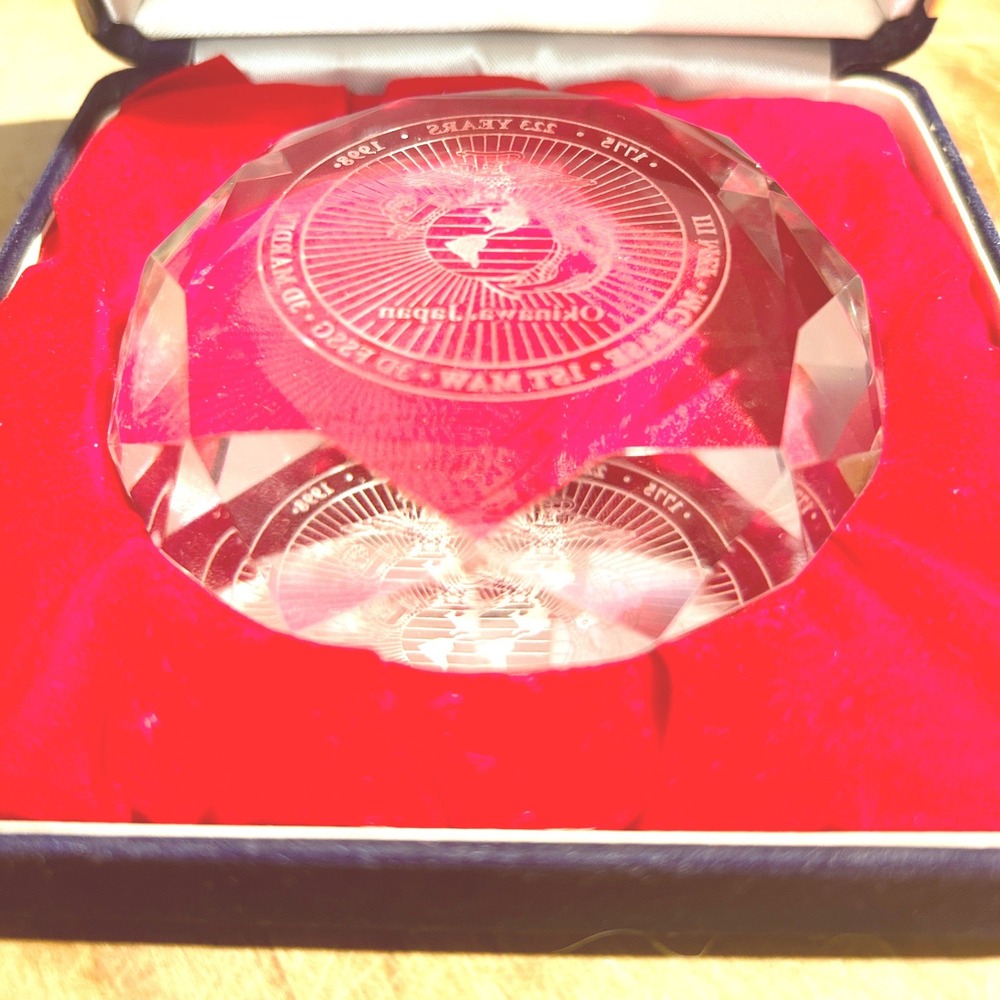 USMC 223‎ Years Crystal Paperweight 1st MAW Okinawa Japan 1775-1998 OS